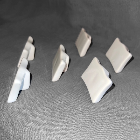 6 Crate&Barrel White Food Labels - Picture 3 of 3